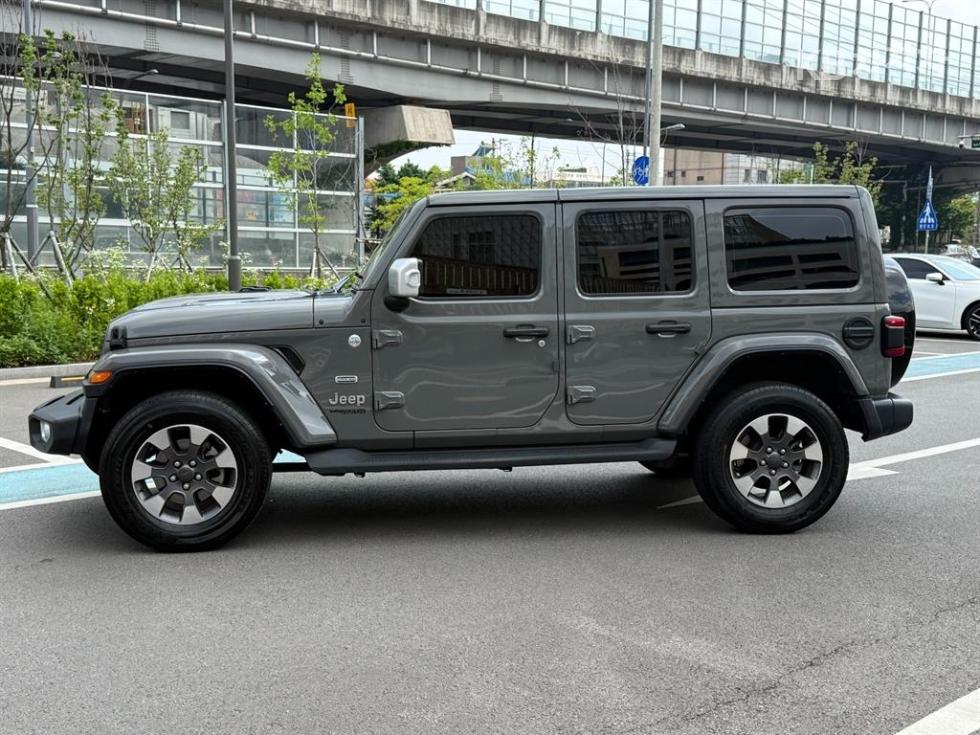 2023 Jeep (JL) photo