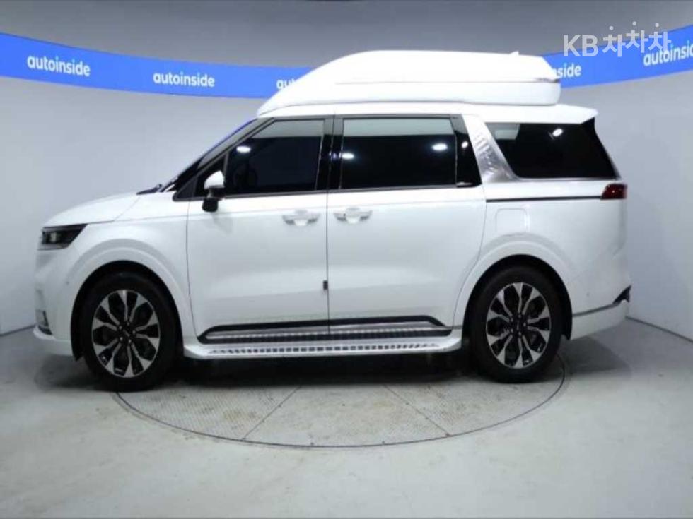 2023 - kia carnival