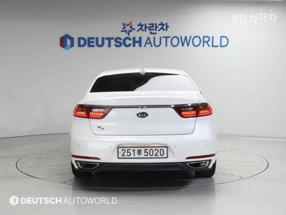 2017 - kia k7
