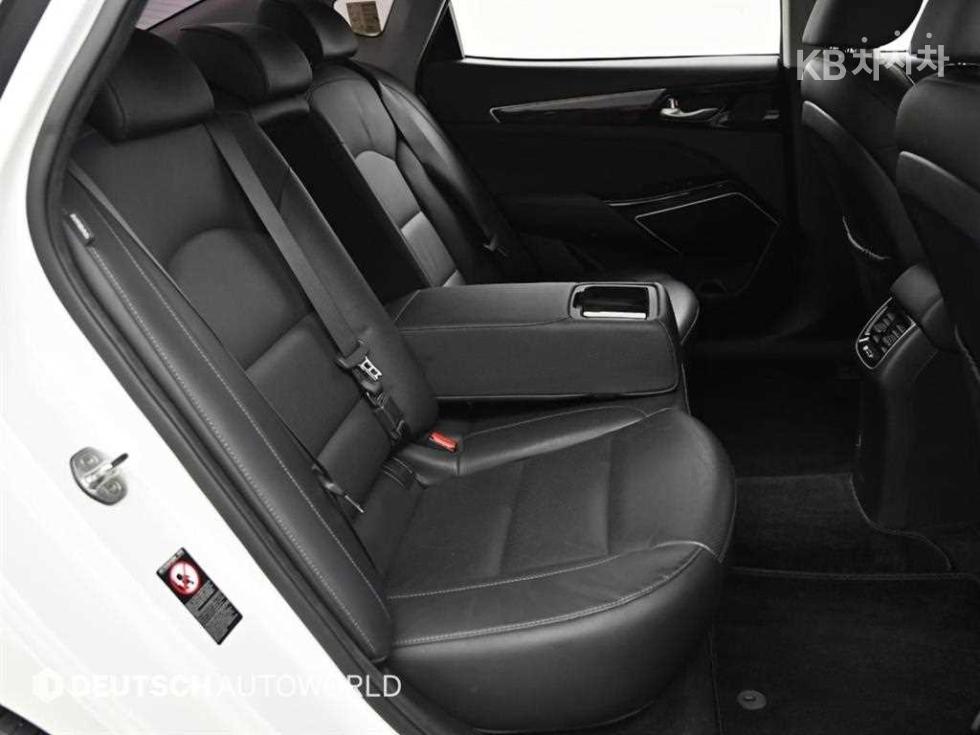 2017 - kia k7