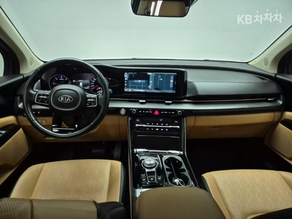 2021 - kia carnival