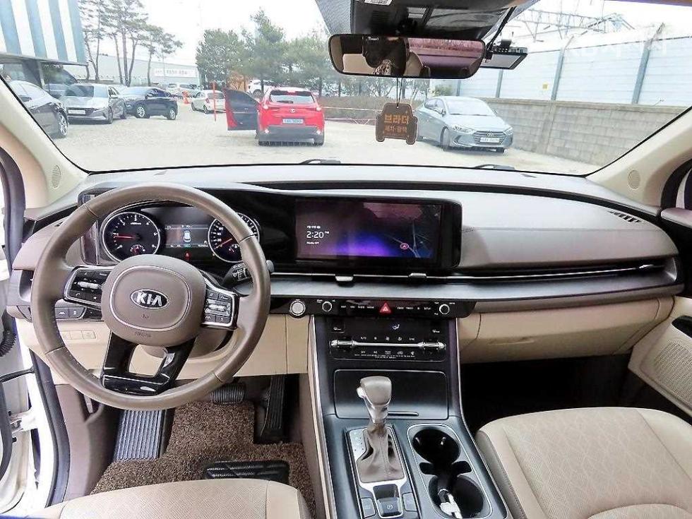 2021 - kia carnival