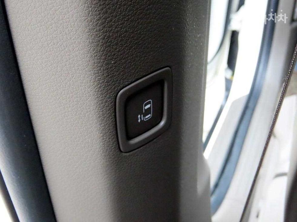 2021 - kia carnival