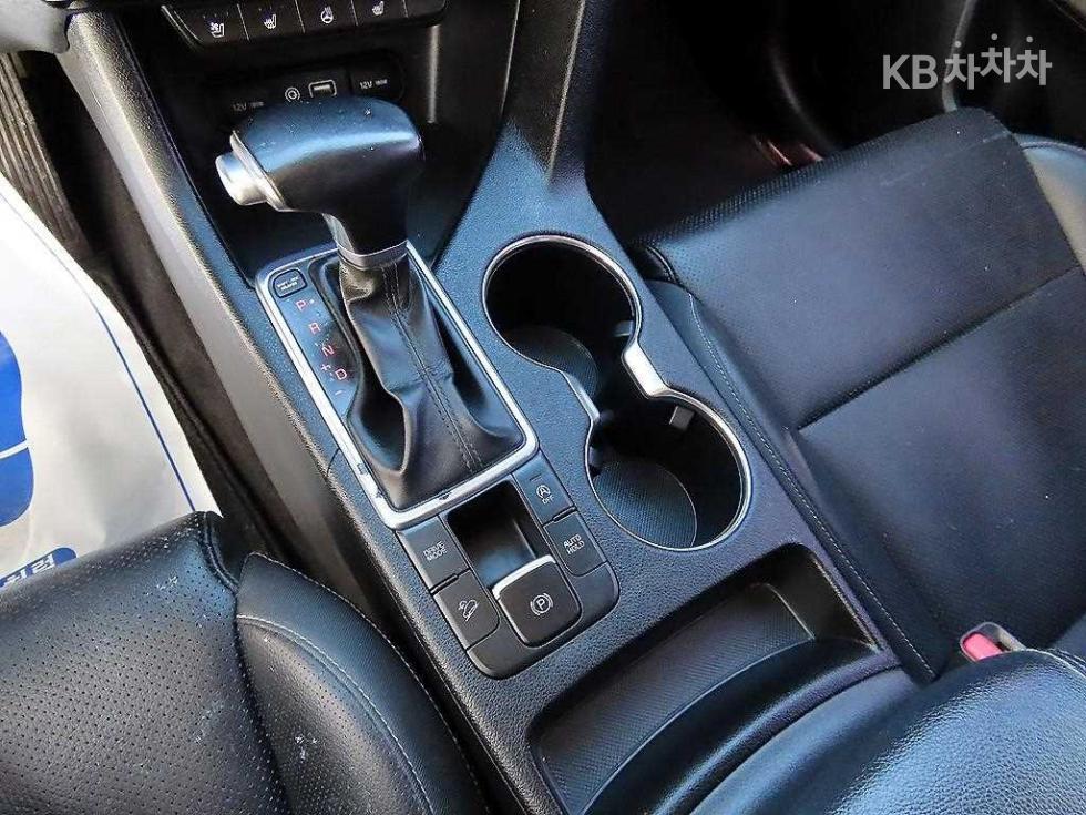 2016 - kia sportage