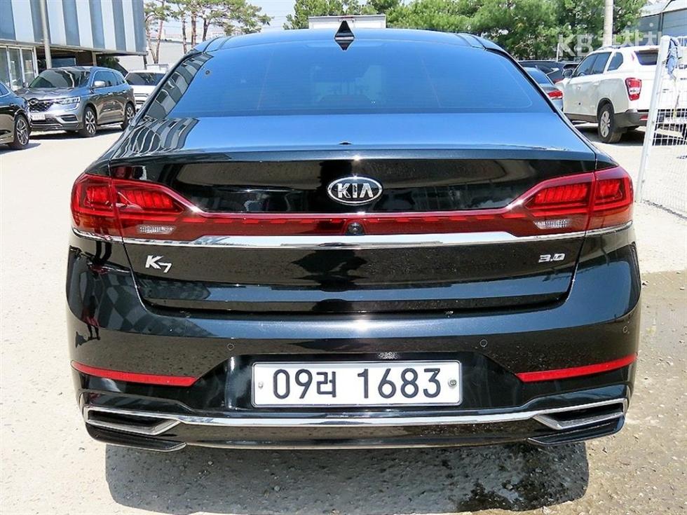 2020 - kia k7