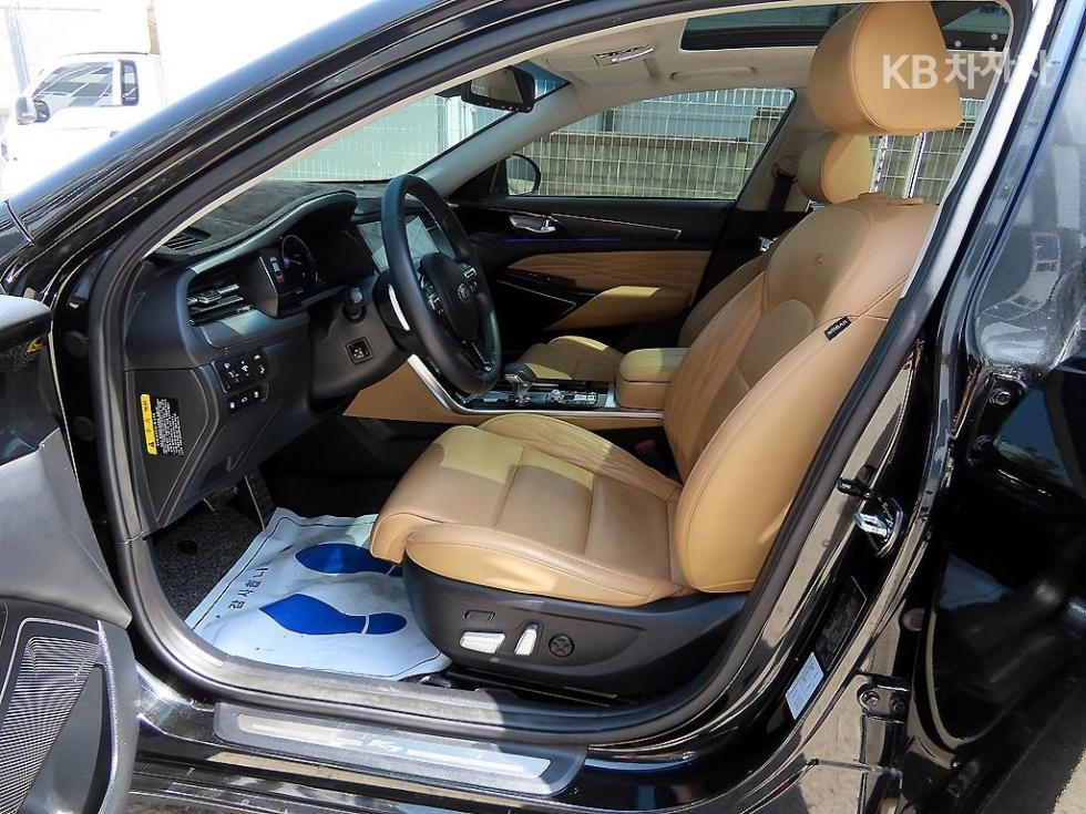 2020 - kia k7