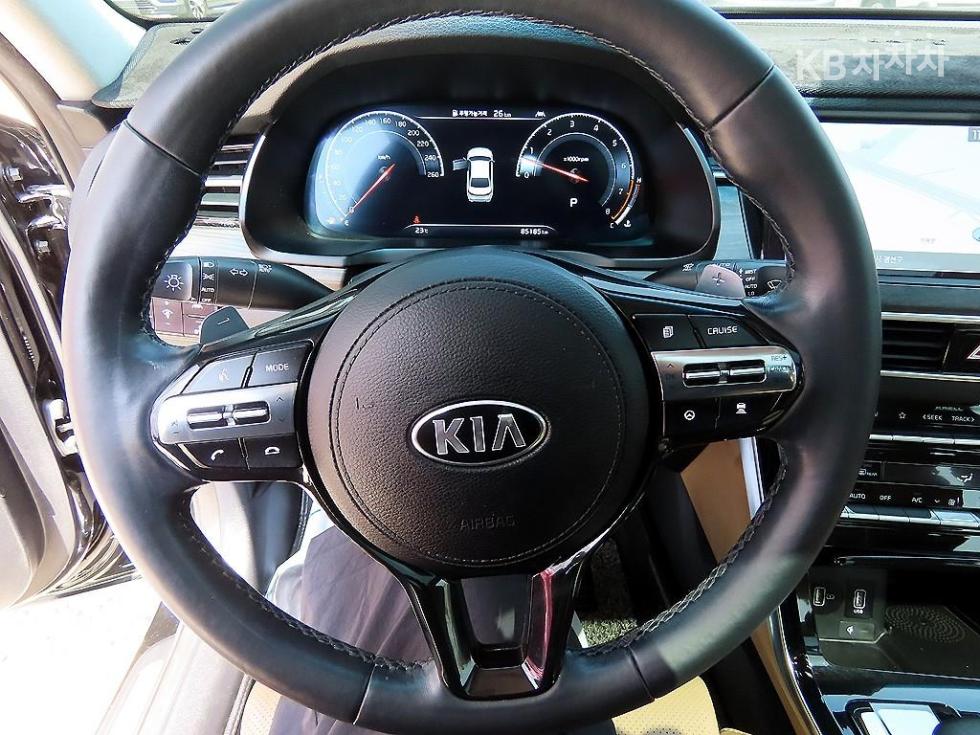 2020 - kia k7