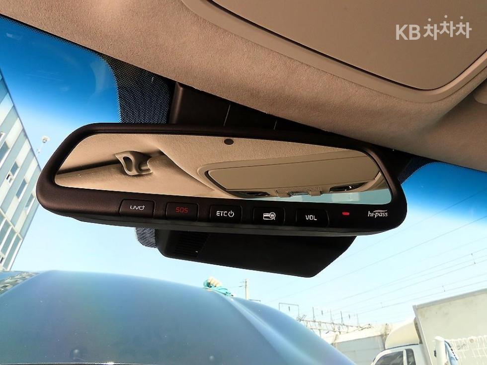 2020 - kia k7