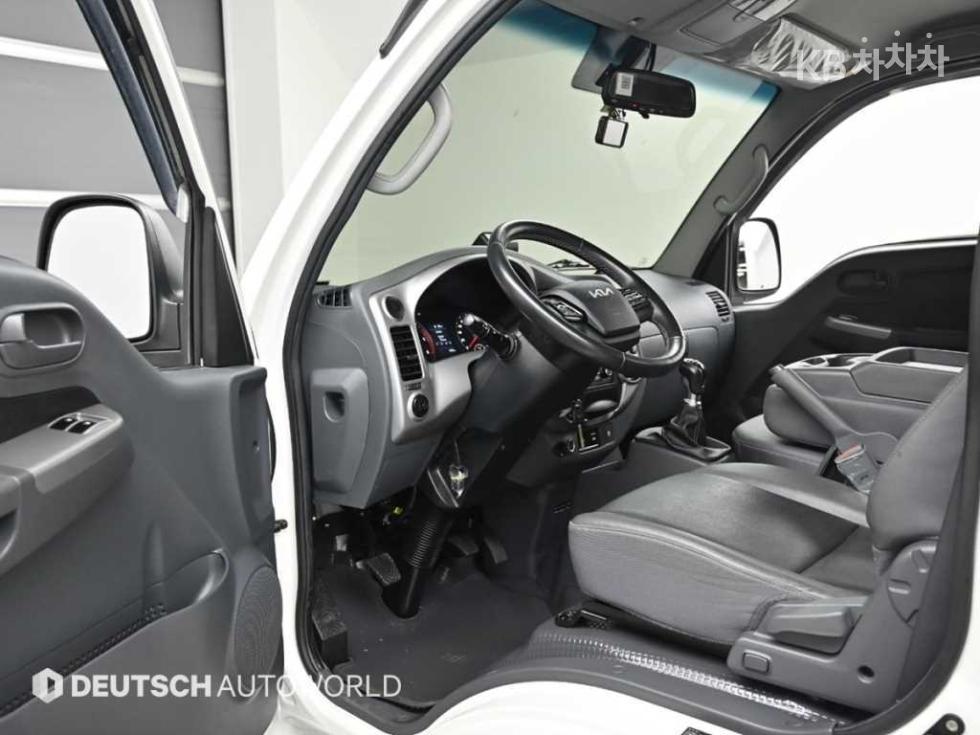 2023 - kia bongo iii