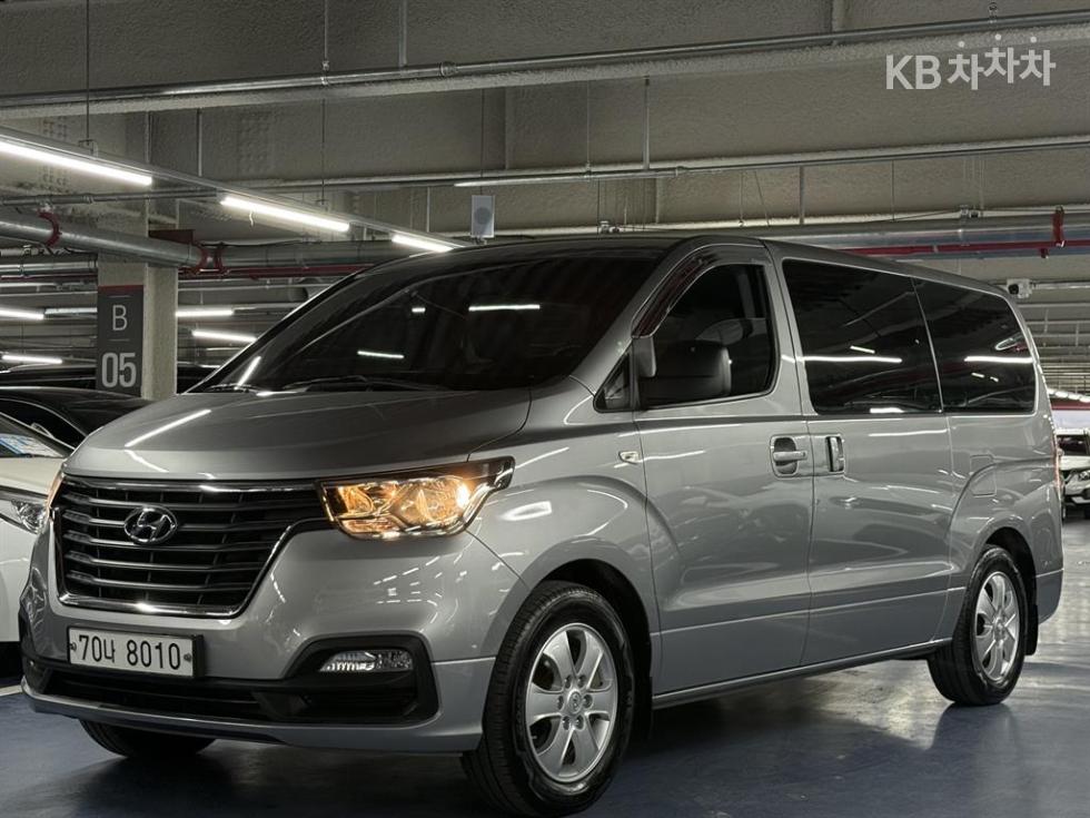 Hyundai Grand Starex