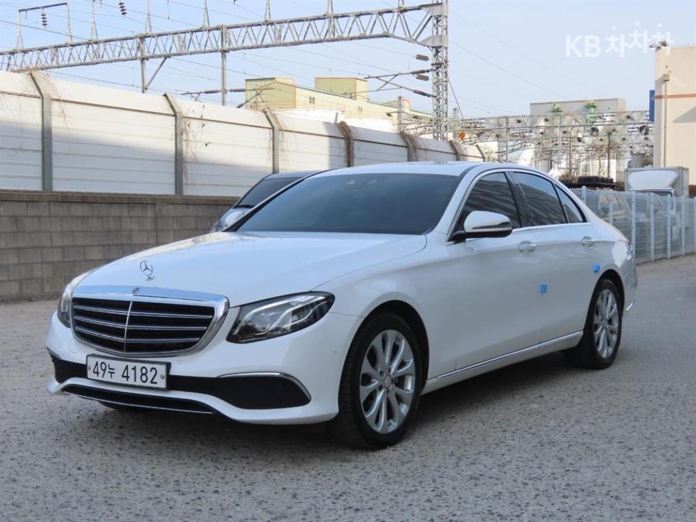 مرسيدس E-Class