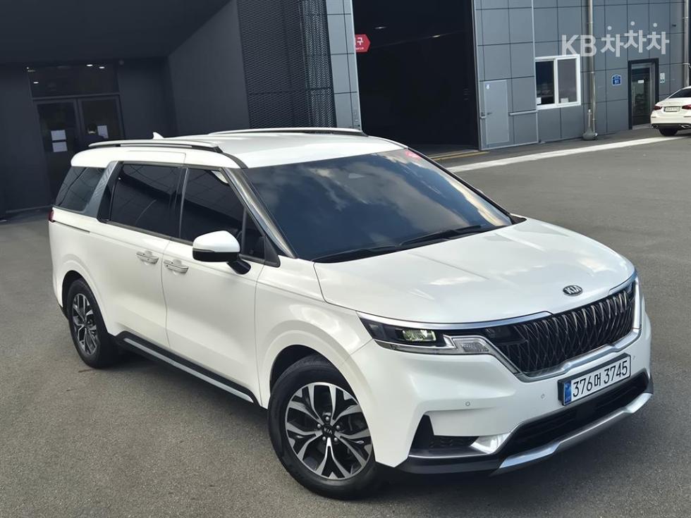 2021 - kia carnival