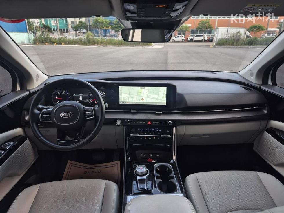 2021 - kia carnival
