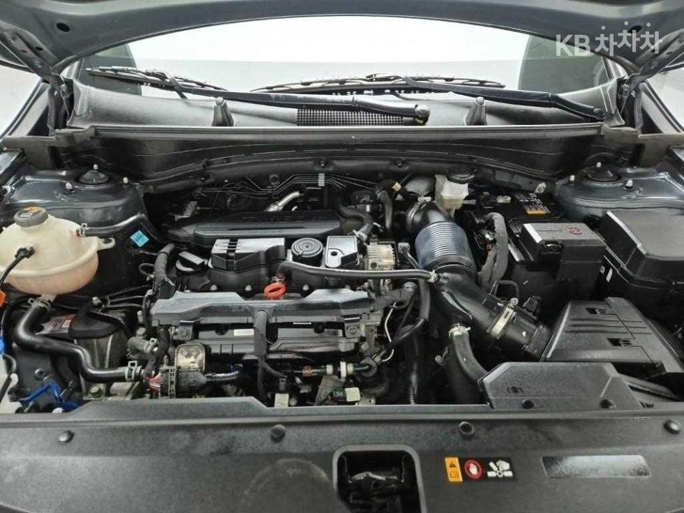 2023 - kia sportage