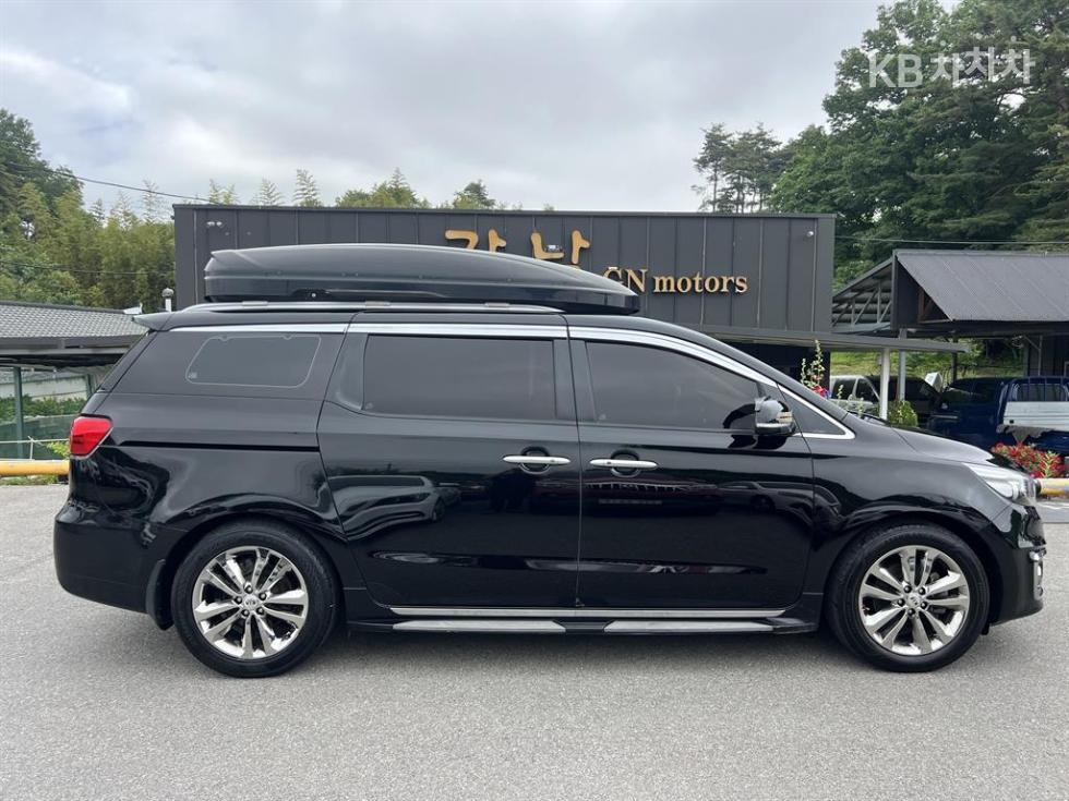 2018 - kia carnival