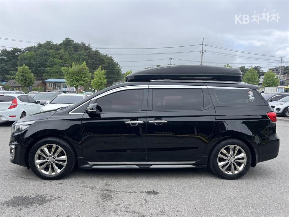 2018 - kia carnival