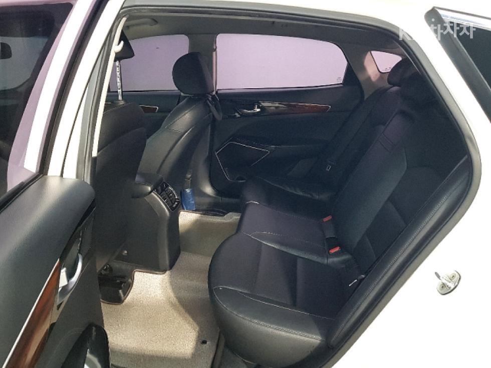2016 - kia k7