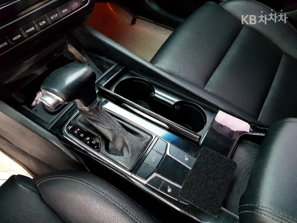 2016 - kia k7