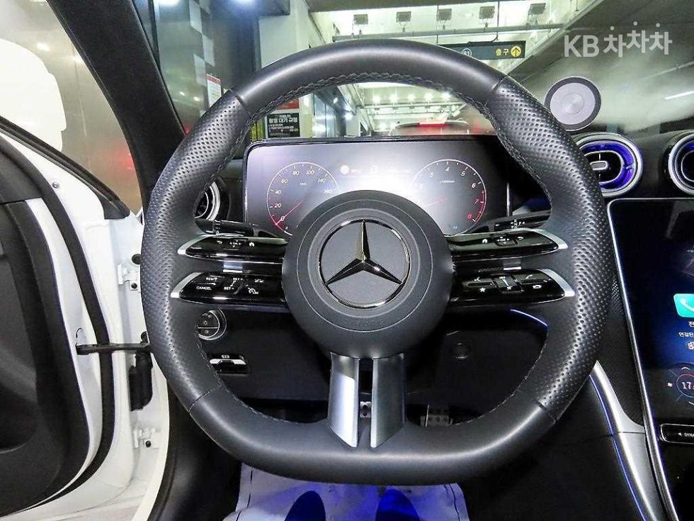 2025 - mercedes-benz c-class