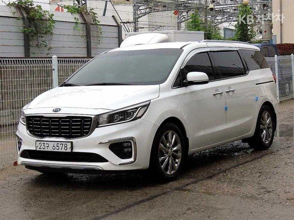 2019 - kia carnival