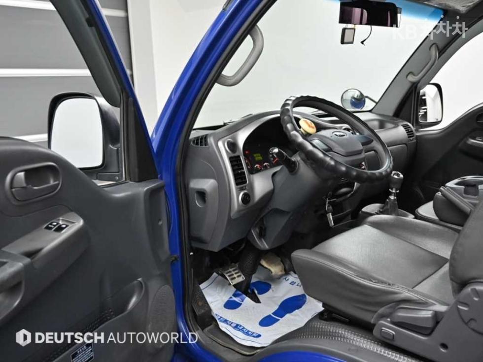 2013 - kia bongo iii