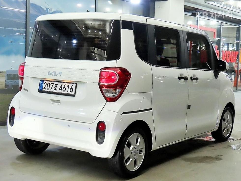 2022 - kia ray