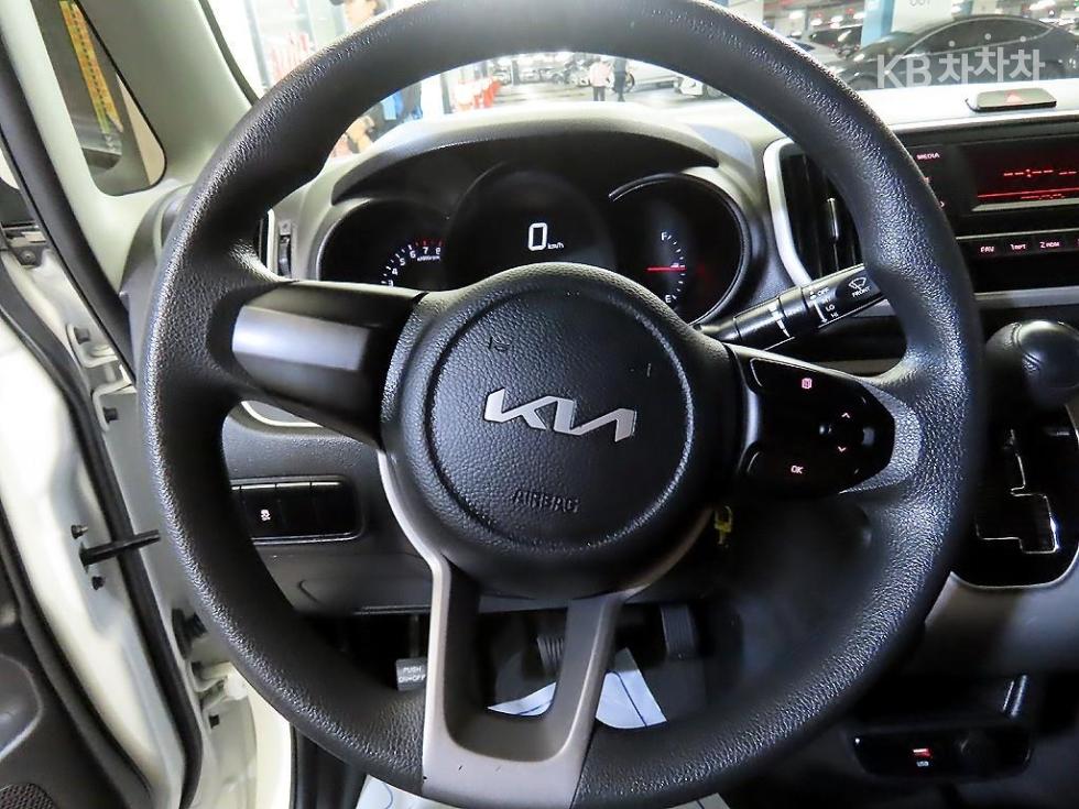 2022 - kia ray