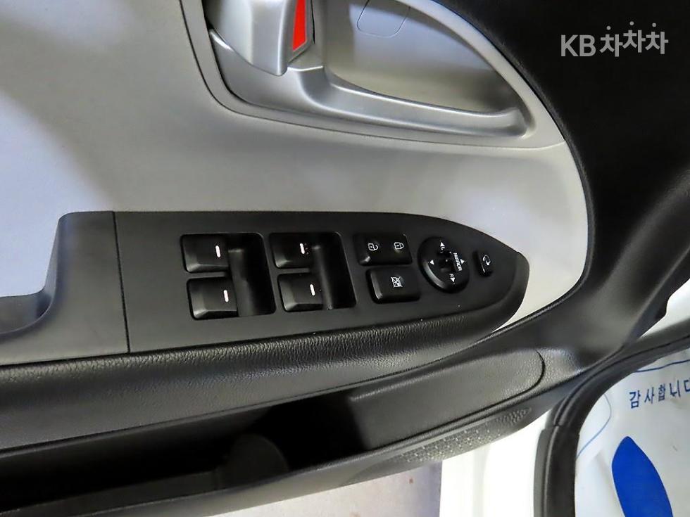 2022 - kia ray