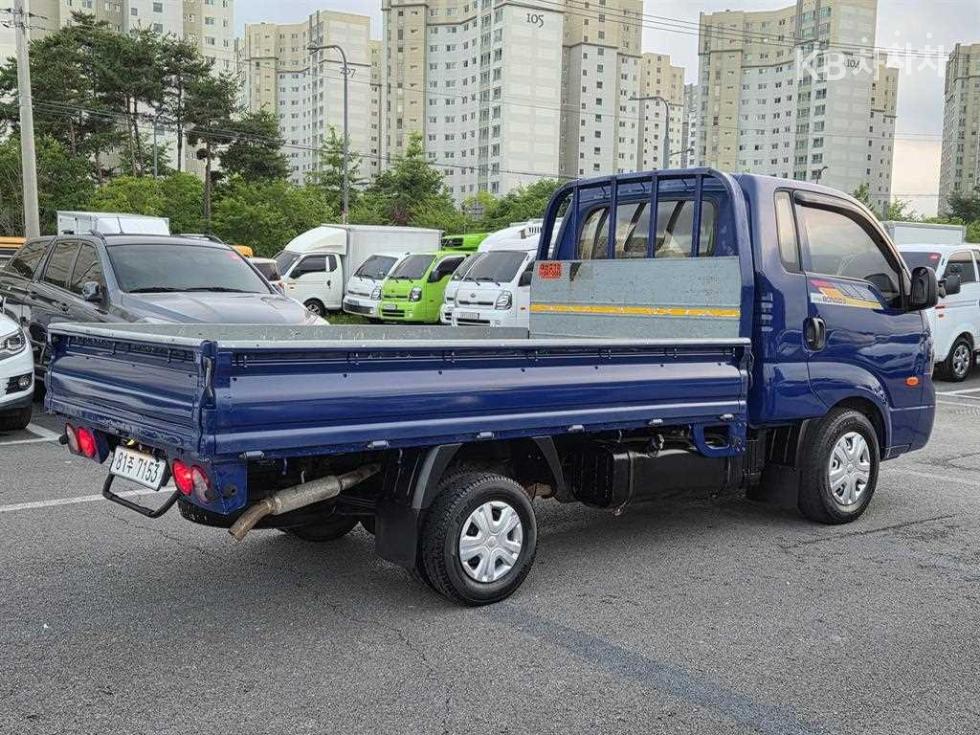 2019 - kia bongo iii