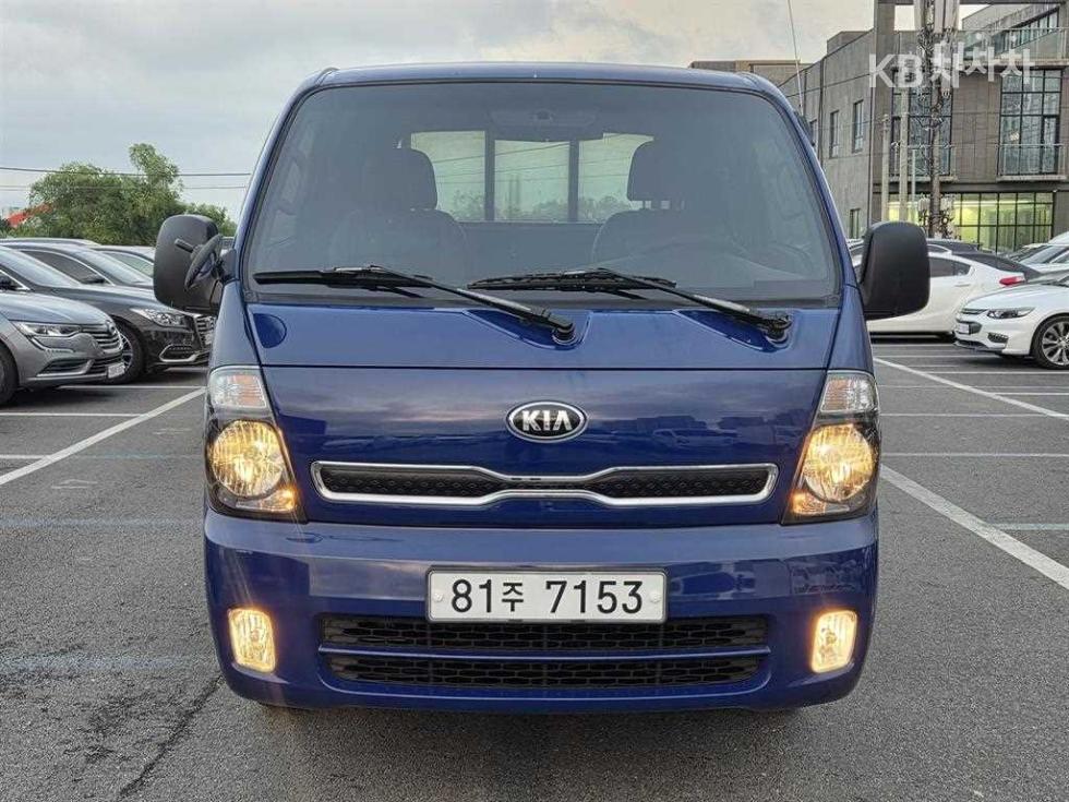 2019 - kia bongo iii
