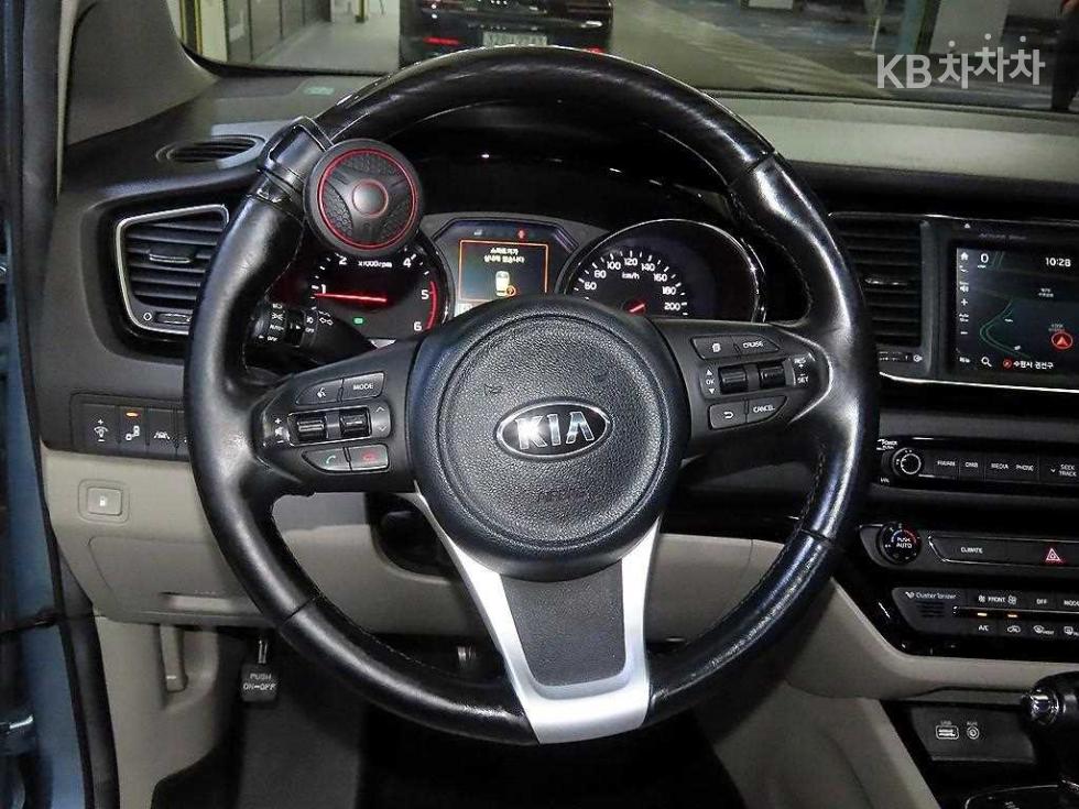 2016 - kia carnival