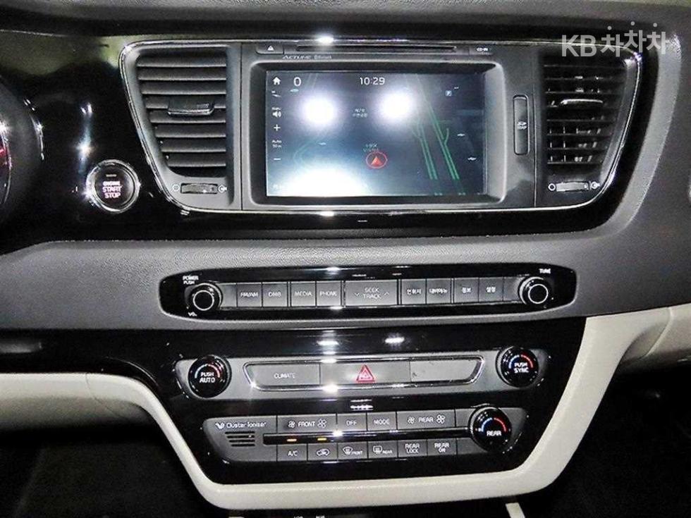 2016 - kia carnival