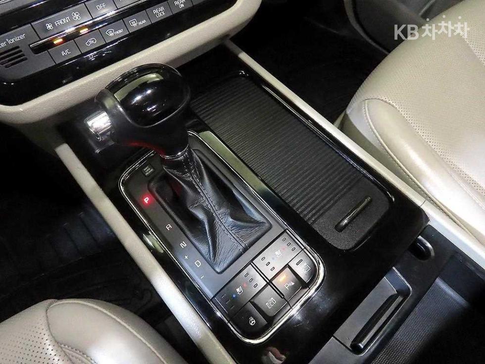 2016 - kia carnival