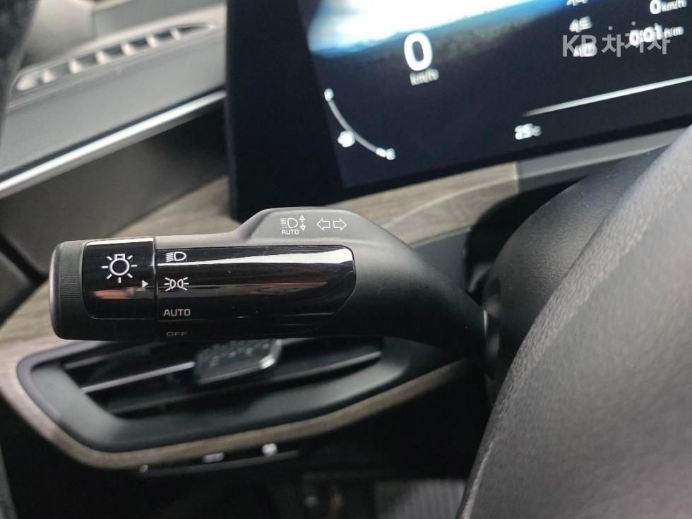 Kia K8 — miniaturë 23