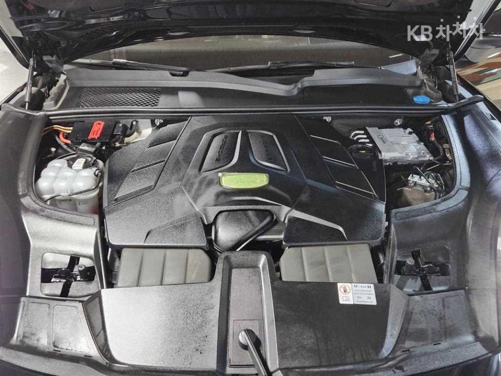 Porsche Cayenne — miniaturë 20