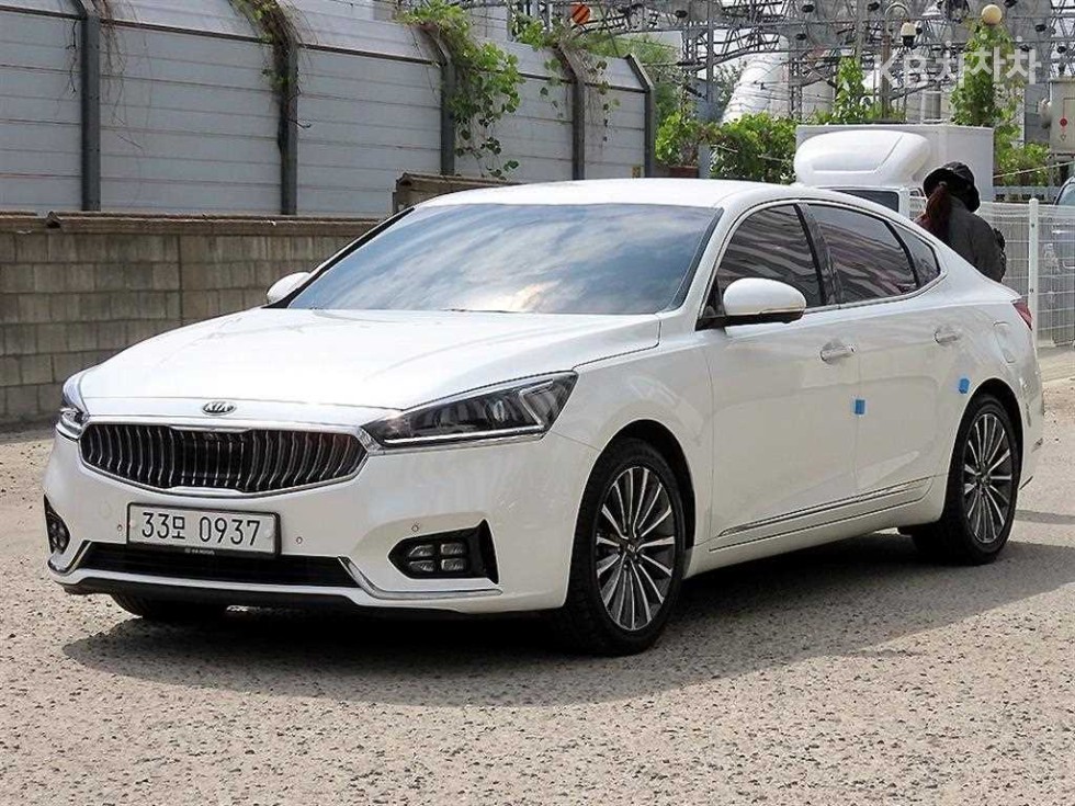 2016 - kia k7