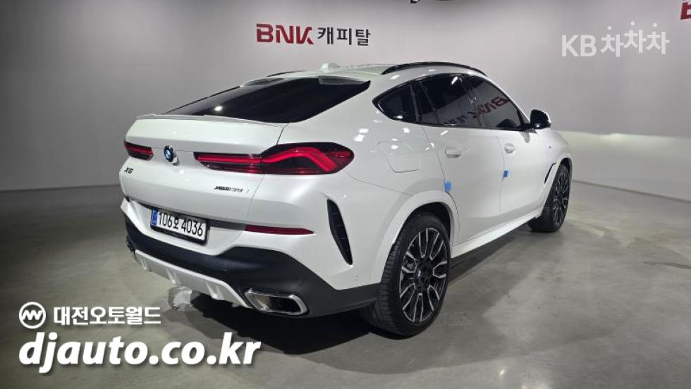BMW X6 — miniaturë 2
