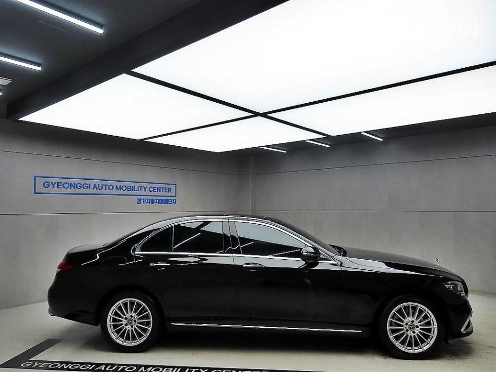 2021 Mercedes-Benz E (W213) photo