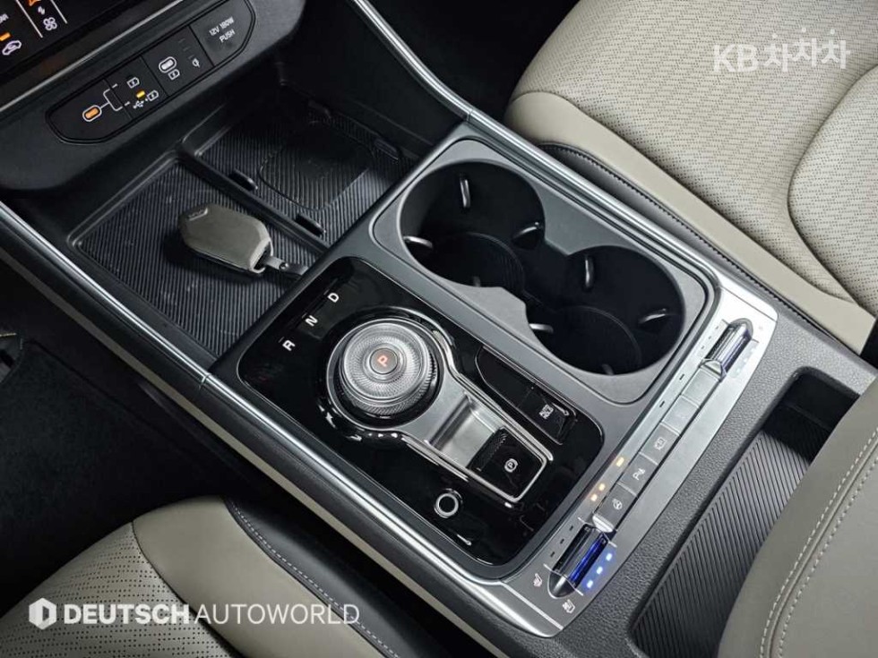 2025 - kia carnival