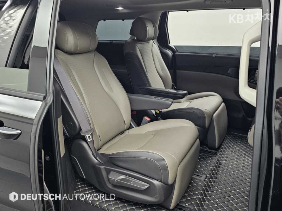 2025 - kia carnival