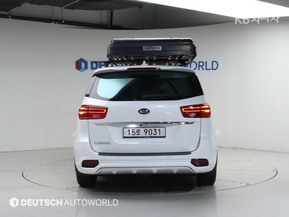 2019 - kia carnival