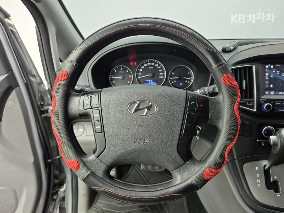 Hyundai Starex — miniaturë 9
