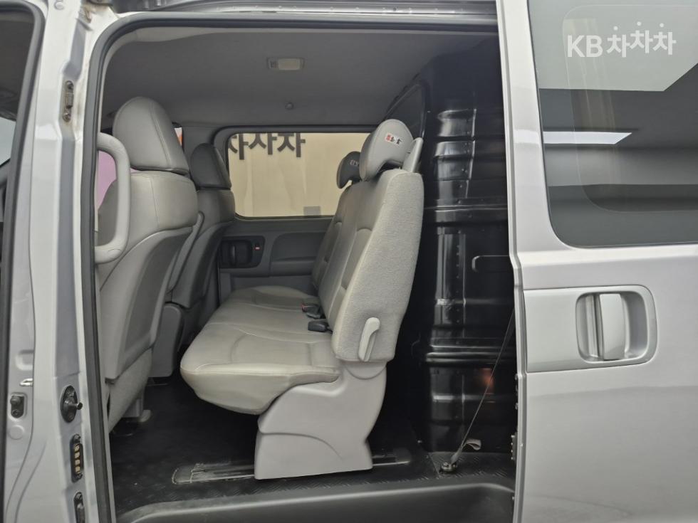Hyundai Starex — miniaturë 12