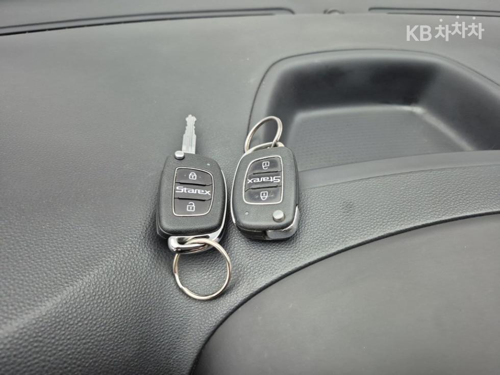 Hyundai Starex — miniaturë 17