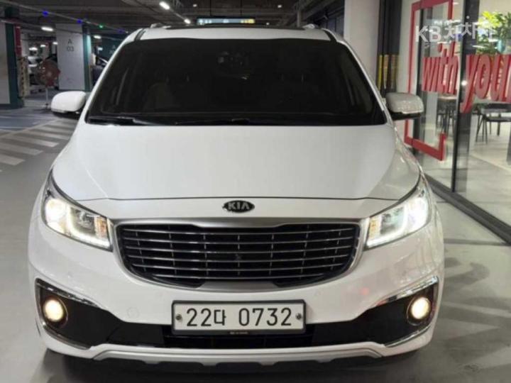Kia Carnival 7인승 3.3 가솔린 리무진 — foto 1