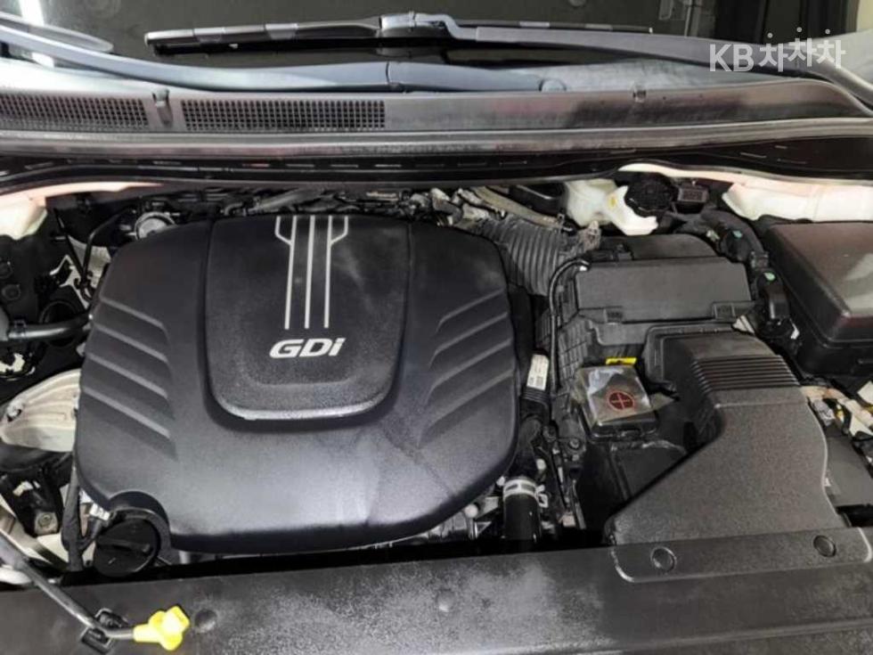 Kia Carnival — miniaturë 19
