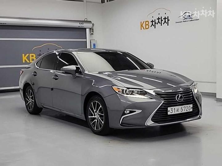 Lexus Es 350 2017 photo 4