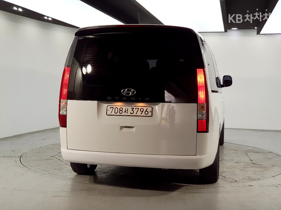 Hyundai Staria — miniaturë 3