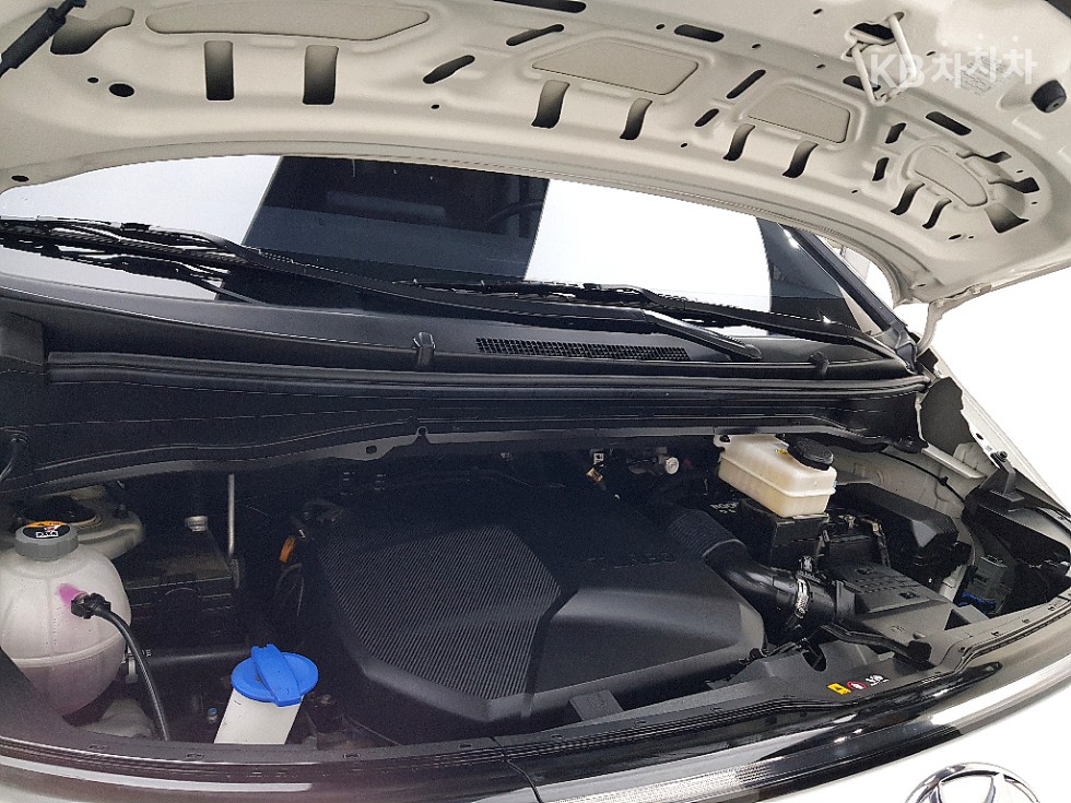 Hyundai Staria — miniaturë 6