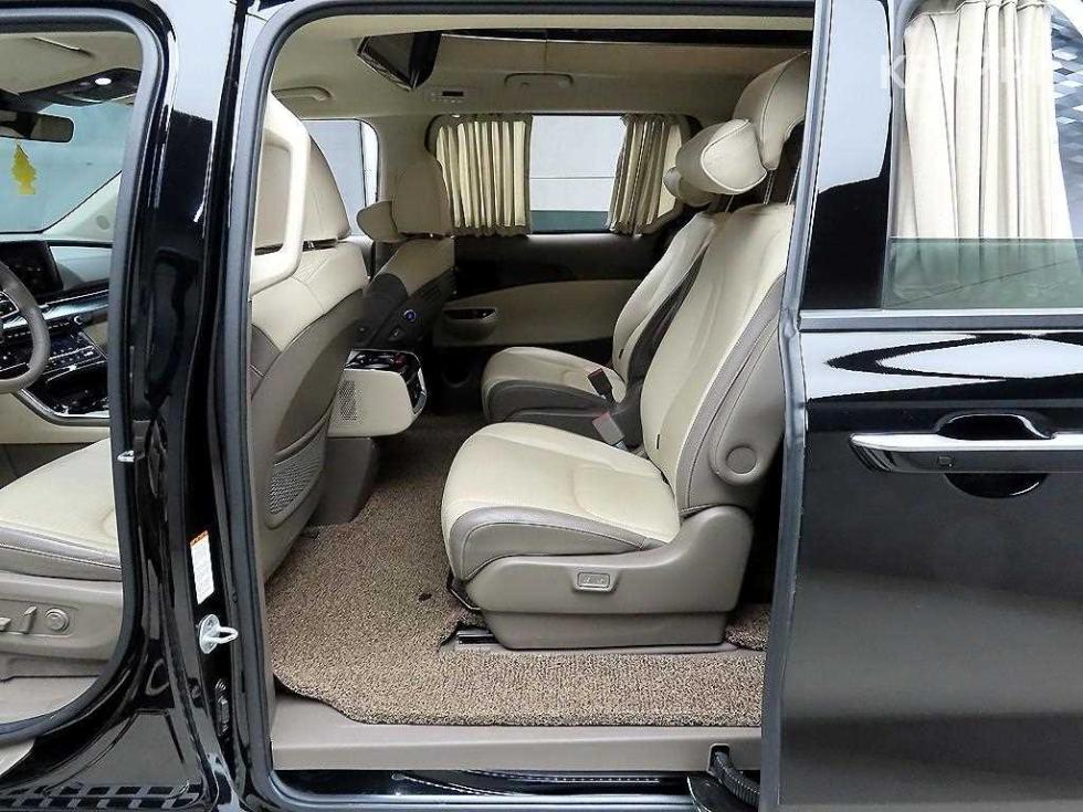 Kia Carnival — miniaturë 6
